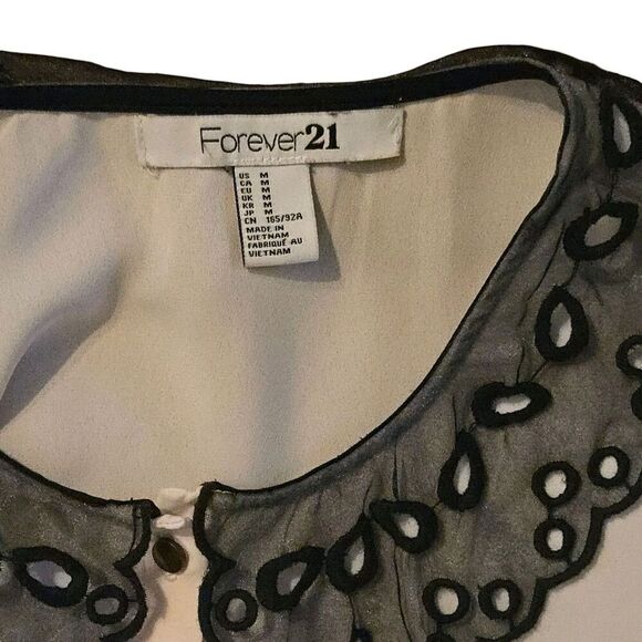Y2K Forever 21 M Embroidered Eyelet Lace Mesh Collared Top Whimsygoth Regency - Picture 3 of 8